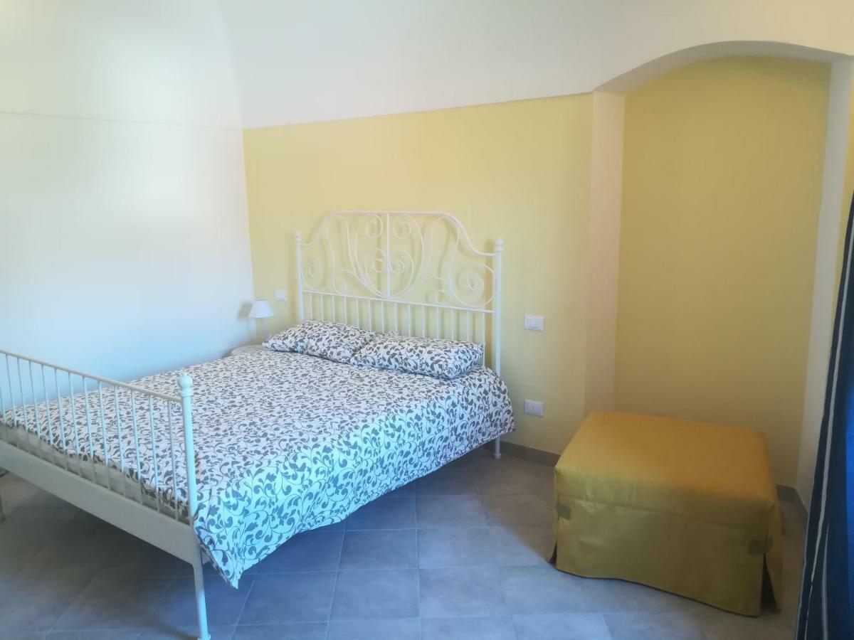 I Fiori Di Santo Stefano Apartment Santo Stefano al Mare Bagian luar foto